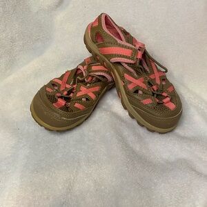 Merrell Kids Waterproof Hiking Water Shoes Otter Strawberry Color